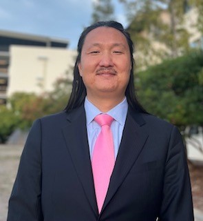 Dr. Michael Ium